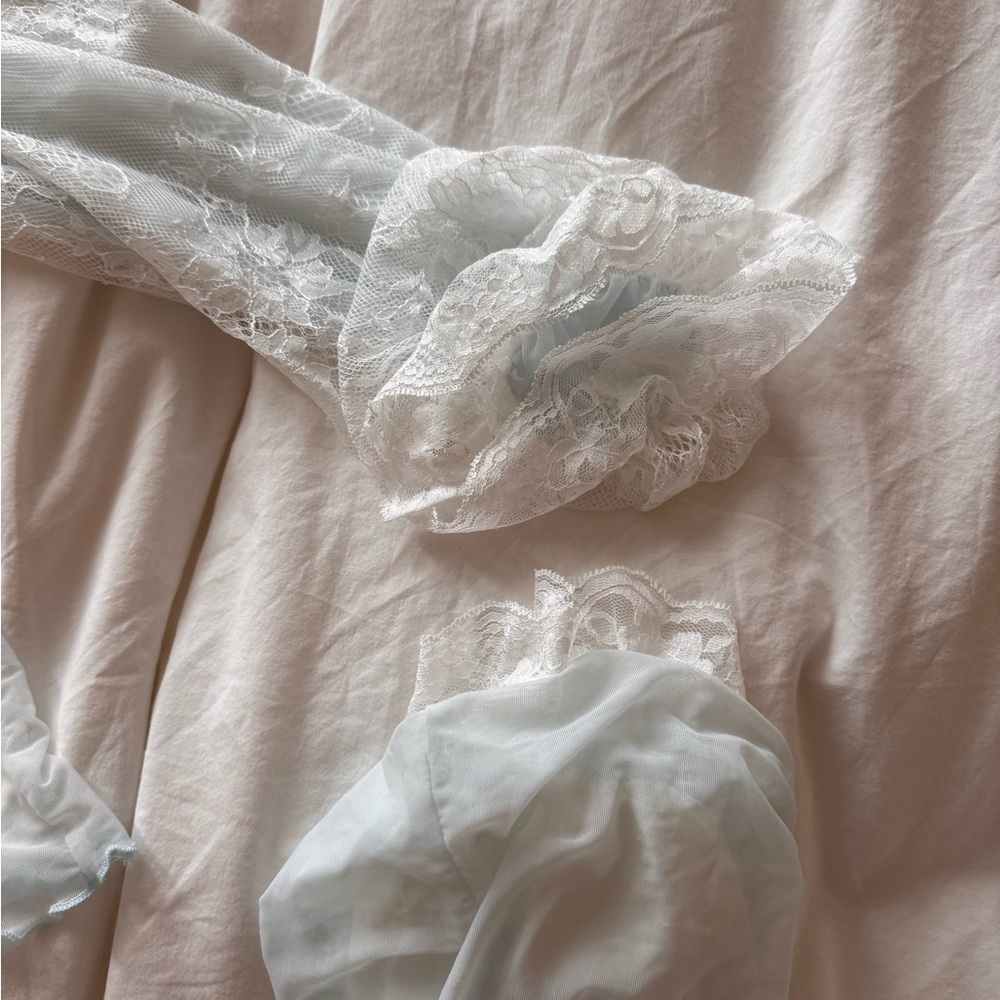 Mesh Lace Ruffled Edge Bow Pajama set - Picture 4 of 4